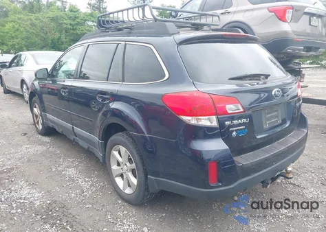 2013 Subaru Outback 2.5I Limited z USA, uszkodzony, nr VIN 4S4BRCKCXD3277472